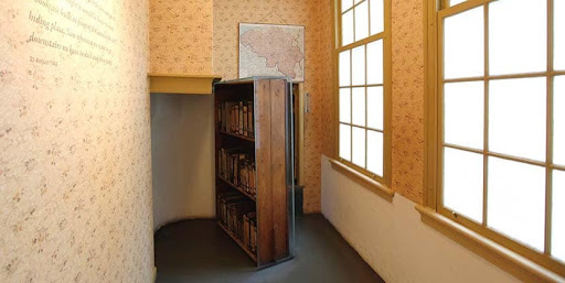 Inauguración del Museo Casa de Ana Frank – Palacio del Segundo Cabo
